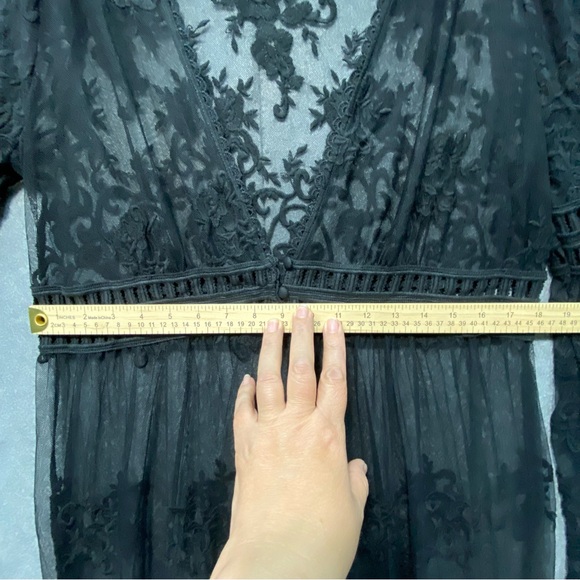 Forever 21 Black Sheer Crochet Lace Kimono Victorian Gothic Layering Top Size OX - Picture 7 of 16